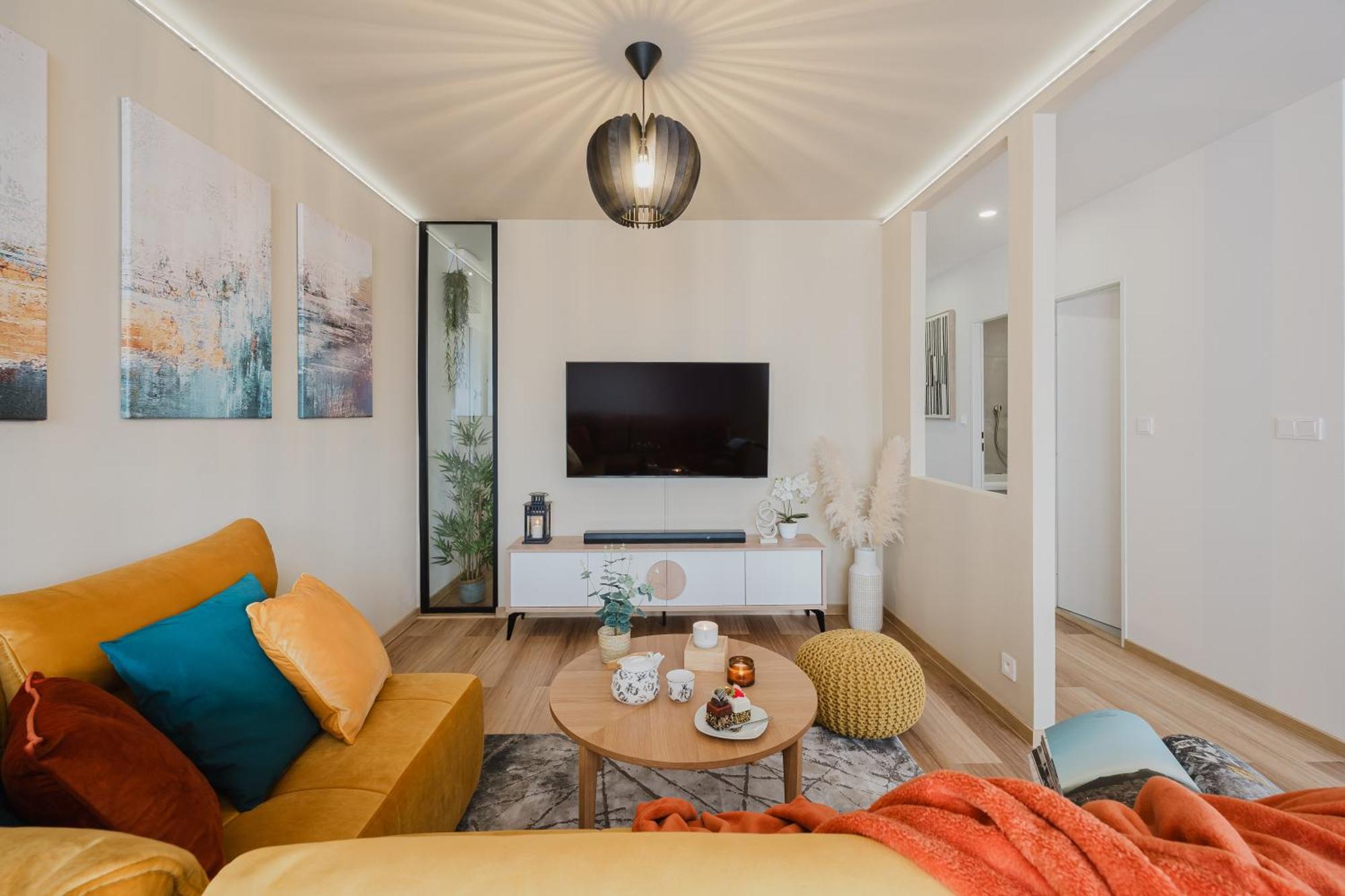 Days - 2bdr - Workspace - 200mbps Wifi * Praga